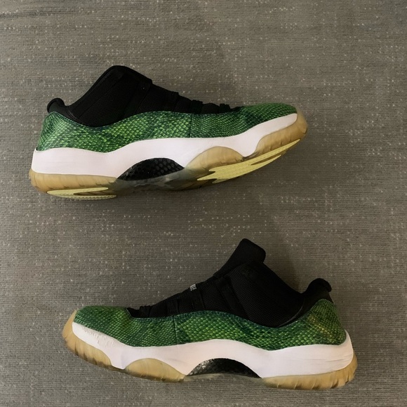 Jordan 11 Green Snakeskin - Picture 2 of 4
